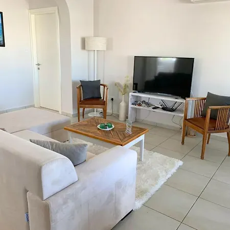 Family-Friendly Apartment Just Steps Away From The Sea