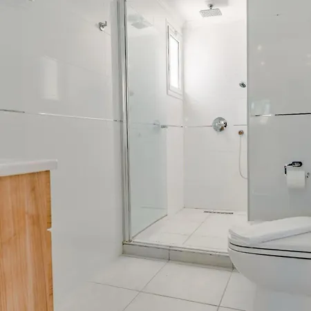Apartmán Family-friendly Just Steps Away From The Sea